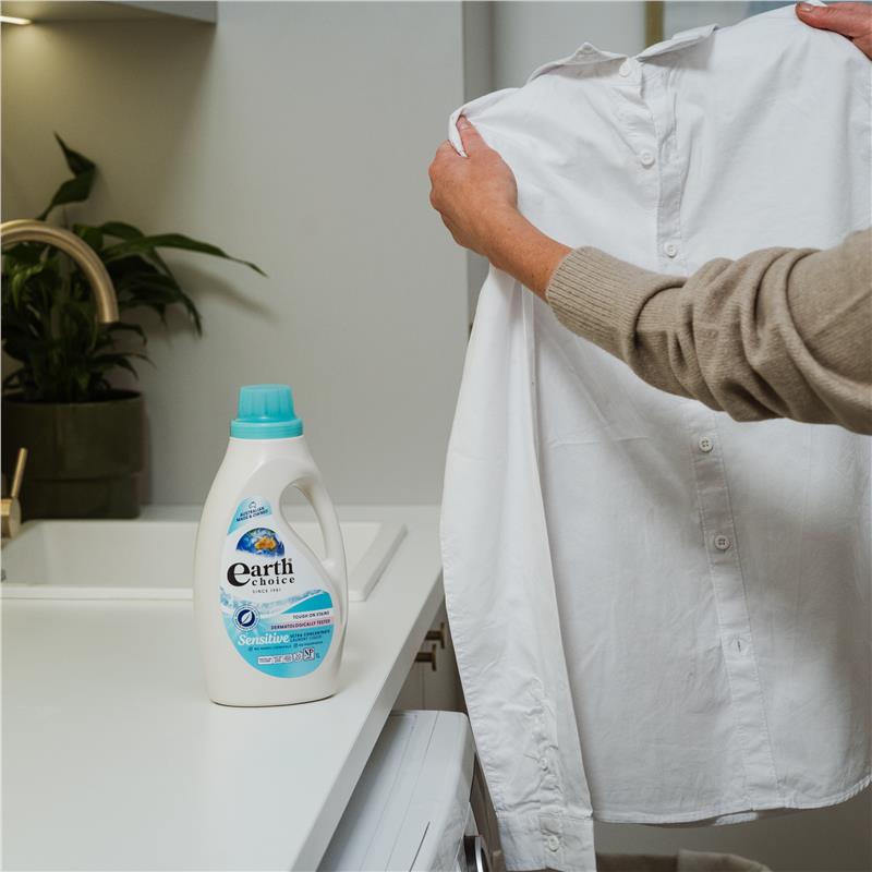 Load image into Gallery viewer, Earth Choice Laundry Liquid Ultra Concentrate Sensitive 1 Litre
