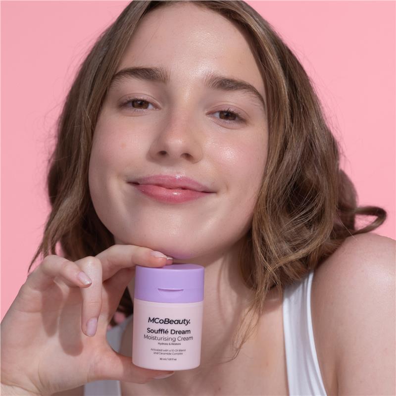 Load image into Gallery viewer, MCoBeauty Souffle Dream Moisturising Cream
