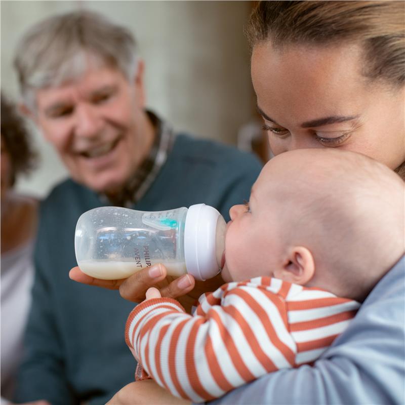 Load image into Gallery viewer, Avent Natural Response Feeding Bottle with AirFree Vent 260ml
