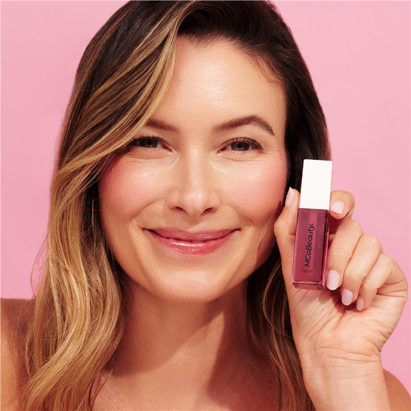 Load image into Gallery viewer, MCoBeauty Lip Oil Hydrating Treatment Sheer Violet
