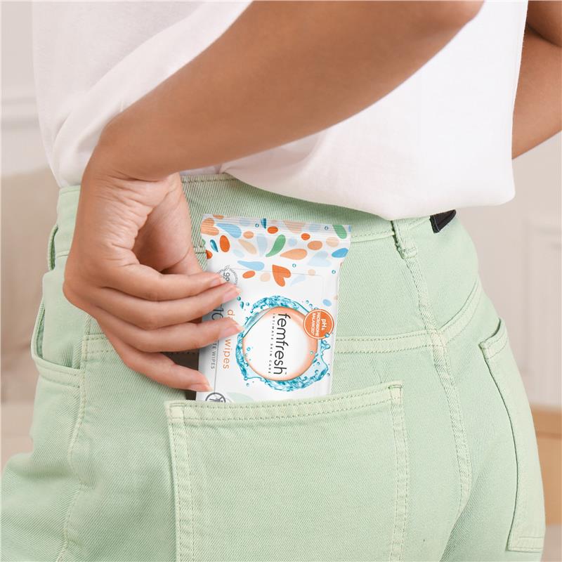 Load image into Gallery viewer, Femfresh Pocket Wipes 10 Travel Pack
