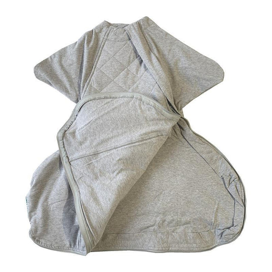 Baby Loves Sleep - 2.5 TOG Winter - Sleepy Hugs Extra-Wide Sleep Sack - Cool Grey 0-3M