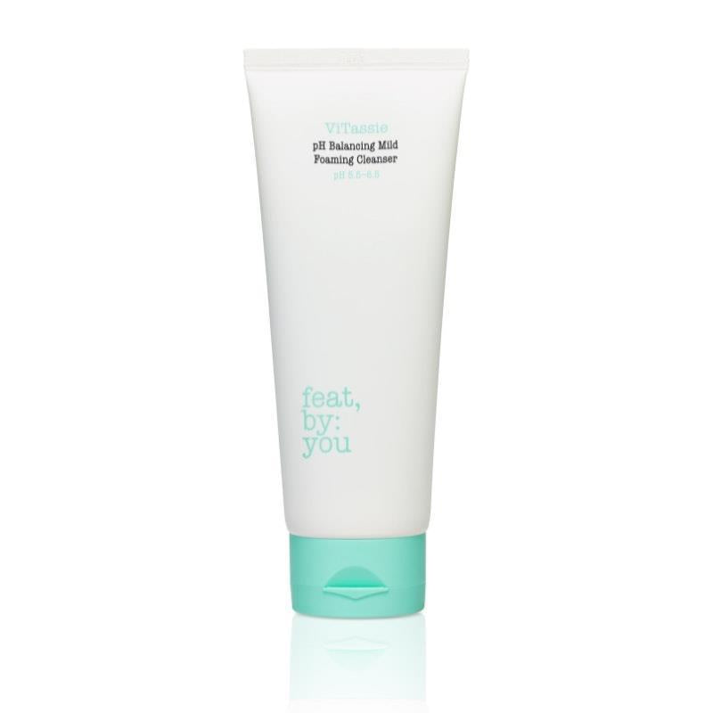 Load image into Gallery viewer, Feat By You ViTassie pH Balancing Mild Foaming Cleanser 150ml
