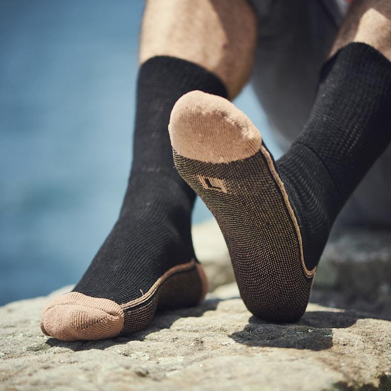 Load image into Gallery viewer, Glucology Copper Based Loose Top Classic Socks 2 Pairs Black Large
