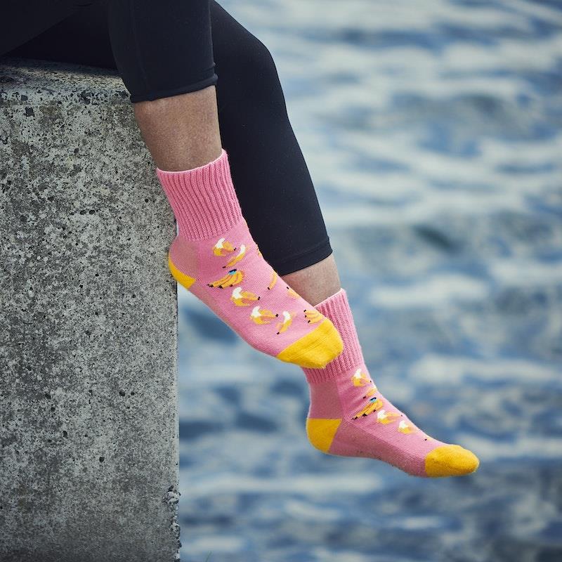 Load image into Gallery viewer, Glucology Copper based Socks 2 Pairs Small/ Bananas
