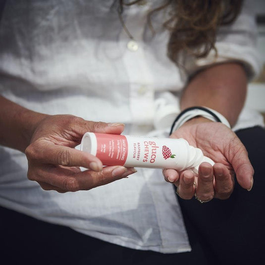 Glucology Insulin Cooling Bundle (Pen Pouch/ 1x 10 Glucochews - Raspberry/ Temperature Sensor) 2 Pen Pouch - Black