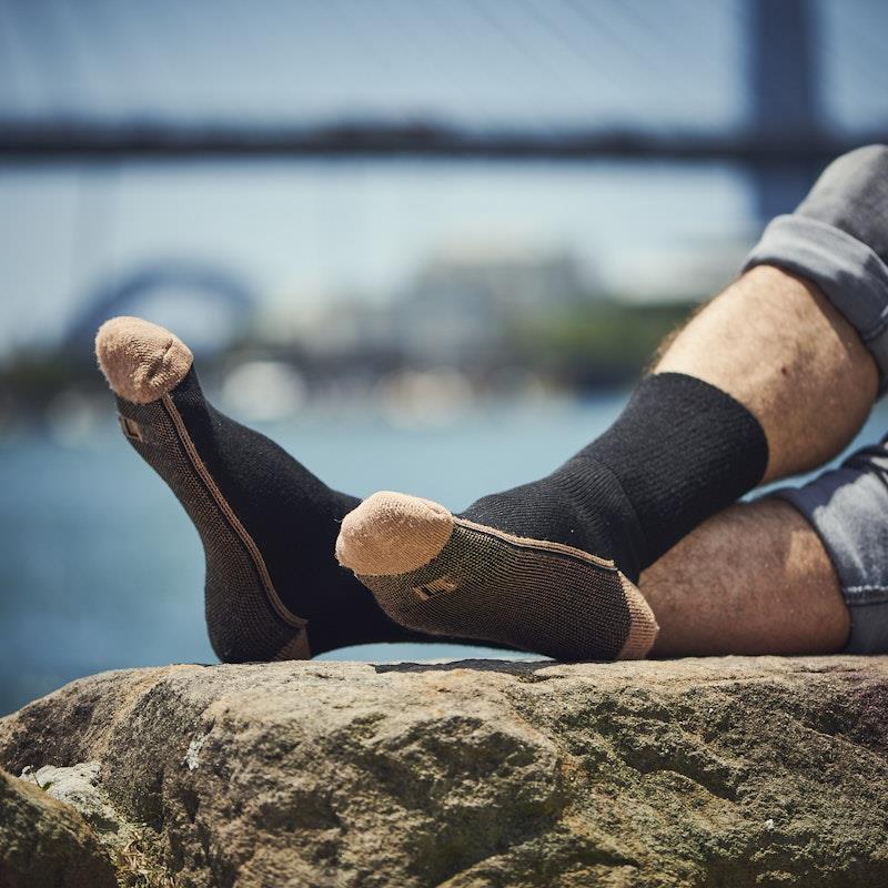 Load image into Gallery viewer, Glucology Copper Based Loose Top Classic Socks 2 Pairs Black Medium
