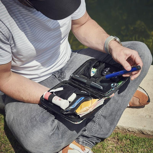 Glucology Travel Classic Case for Blood Glucose Monitors and Insulin Pens Black
