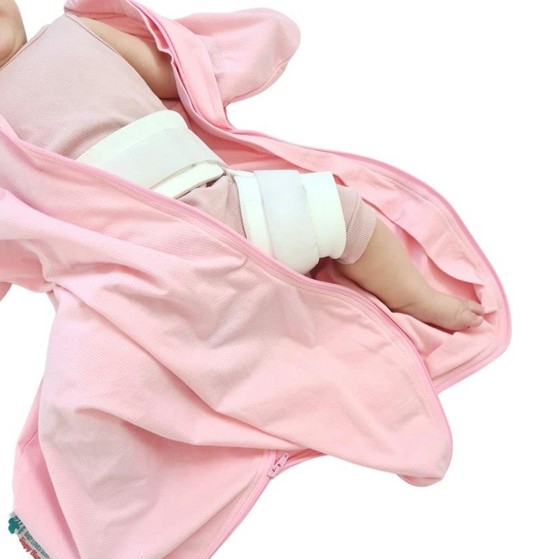 Load image into Gallery viewer, Baby Loves Sleep Sleepy Hugs 'Cool' Extra-Wide Sack - Candy Pink (Summer) 3-6M
