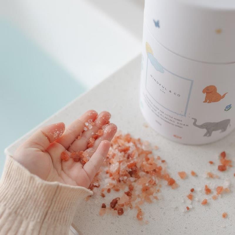 Load image into Gallery viewer, Mindful &amp; Co Kids Magnesium Bath Salts 1Pack
