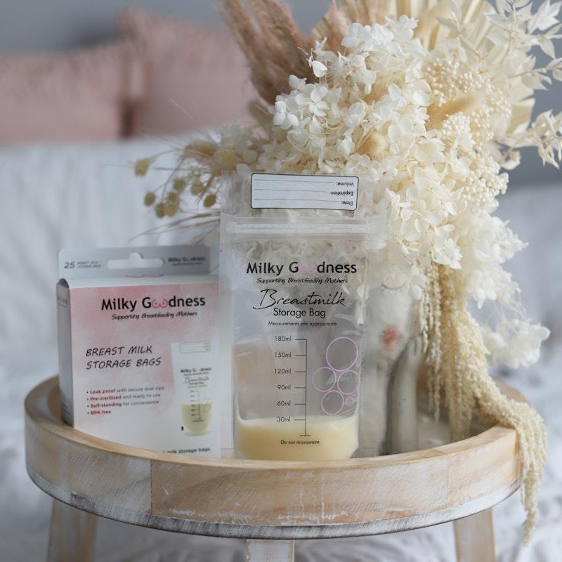 Load image into Gallery viewer, Milky Goodness Breast Milk Storage Bags 25Bags
