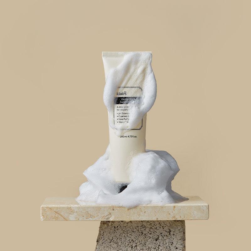Load image into Gallery viewer, Klairs Gentle Black Facial Cleanser 140ml
