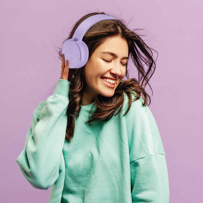Load image into Gallery viewer, Laser Wireless Foldable Headphones Purple
