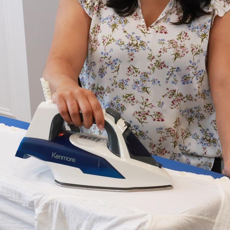 Load image into Gallery viewer, Kenmore Digital Power Steam Iron For Clothes Blue/White
