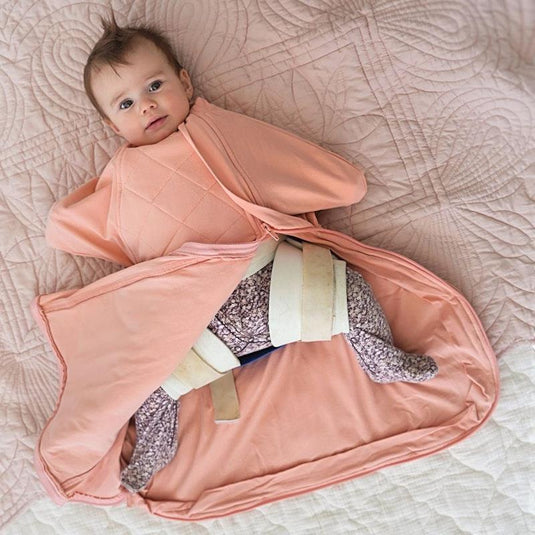 Baby Loves Sleep - 2.5 TOG Winter - Sleepy Hugs Extra-Wide Sack Warm - Peach Pink 3-6M
