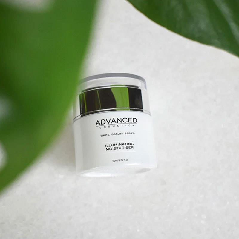 Load image into Gallery viewer, Advanced Cosmetica White Beauty Series Natural Illuminating Moisturiser 50ml
