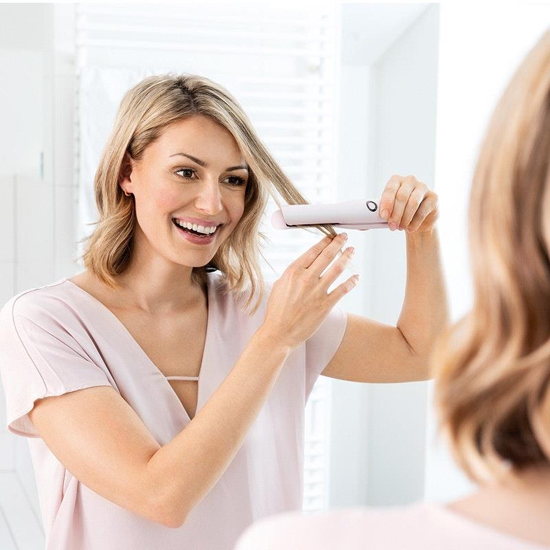 Load image into Gallery viewer, Beurer HS20 Rechargeable Portable Hair Straightener 1unit
