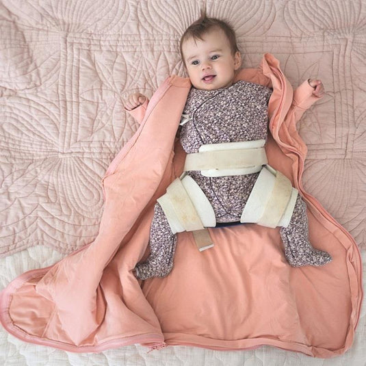 Baby Loves Sleep - 2.5 TOG Winter - Hands In & Out Extra-Wide Sack Warm - Peach Pink 12+M