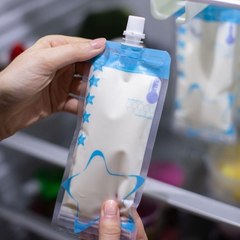 Load image into Gallery viewer, Cherub Baby Re Usable Breast Milk Storage Bags 180ml 50 Uses 10 Pack Bundle
