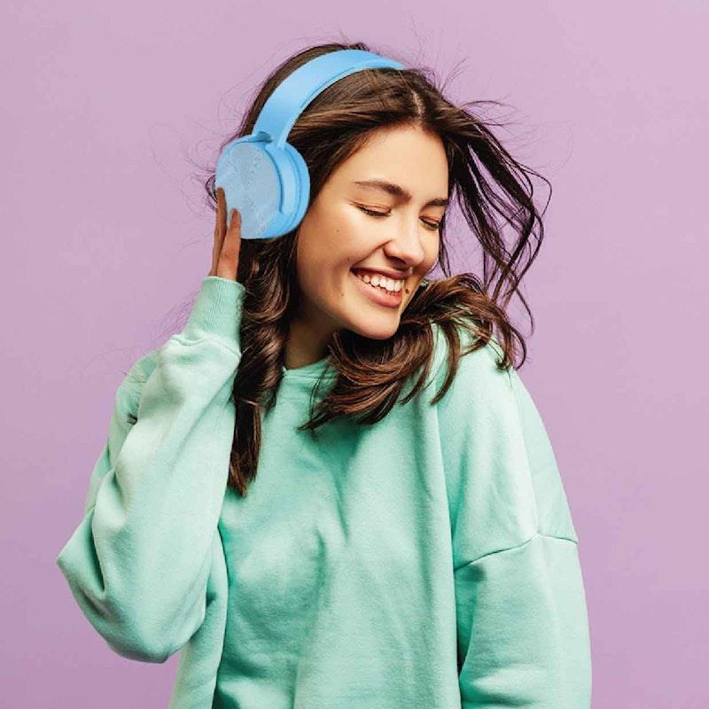 Load image into Gallery viewer, Laser Wireless Foldable Headphones Blue
