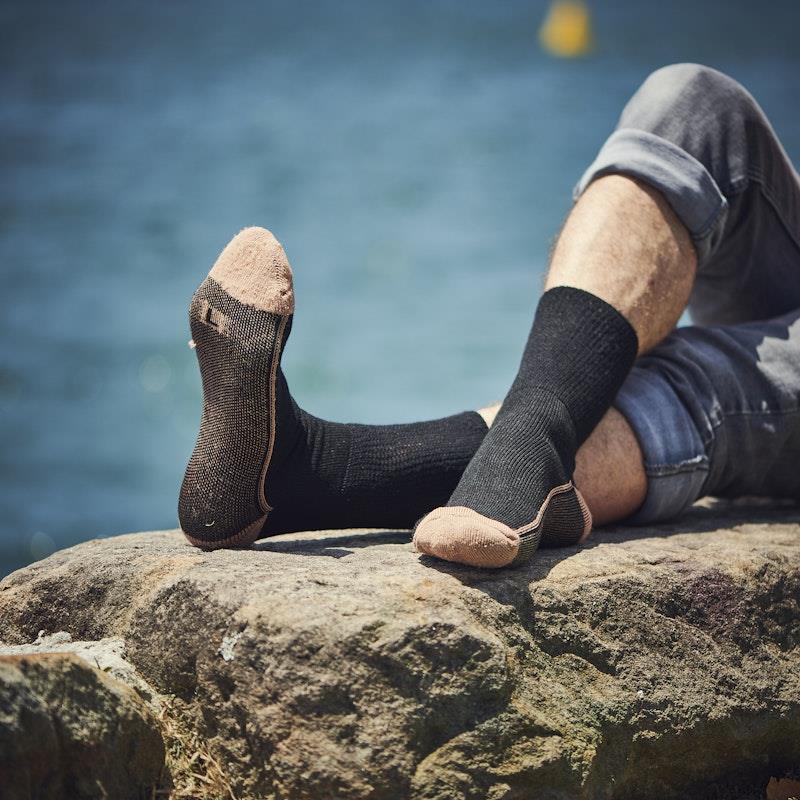 Load image into Gallery viewer, Glucology Copper Based Loose Top Classic Socks 2 Pairs Black Extra Large
