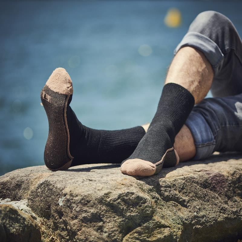 Load image into Gallery viewer, Glucology Copper Based Loose Top Classic Socks 2 Pairs Black Extra Large
