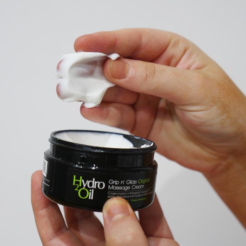 Load image into Gallery viewer, Hydro 2 Oil Massage Cream Original 100ml
