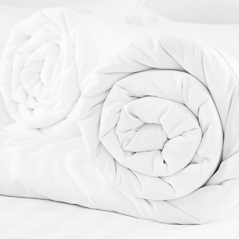 Load image into Gallery viewer, Tontine King Bed Good Night Allergy Sensitive All Seasons Quilt 1pc
