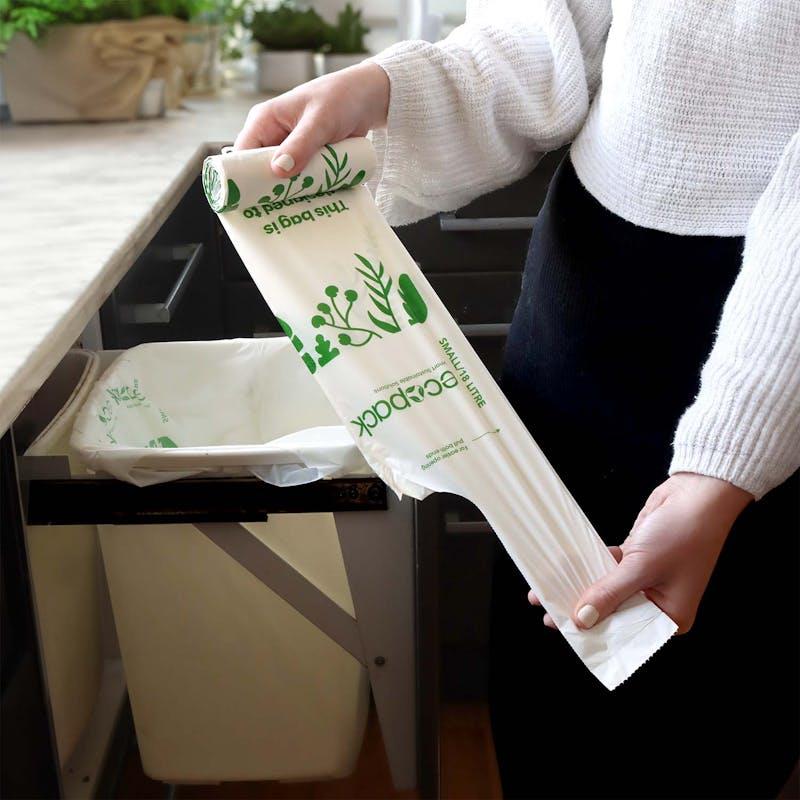 Load image into Gallery viewer, Ecopack 18L Compostable Bin Liners Bundle Small 4 Rolls/80 Bags
