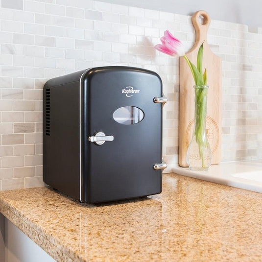Koolatron Mini Fridge (6 Can Capacity) Black 4 Litre