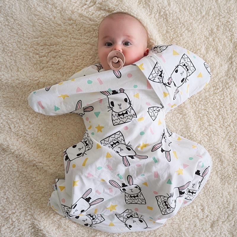 Load image into Gallery viewer, Baby Loves Sleep Sleepy Hugs Extra-Wide Sack (Hip Dysplasia) - Some Bunny Loves You (All Seasons) 0-3M
