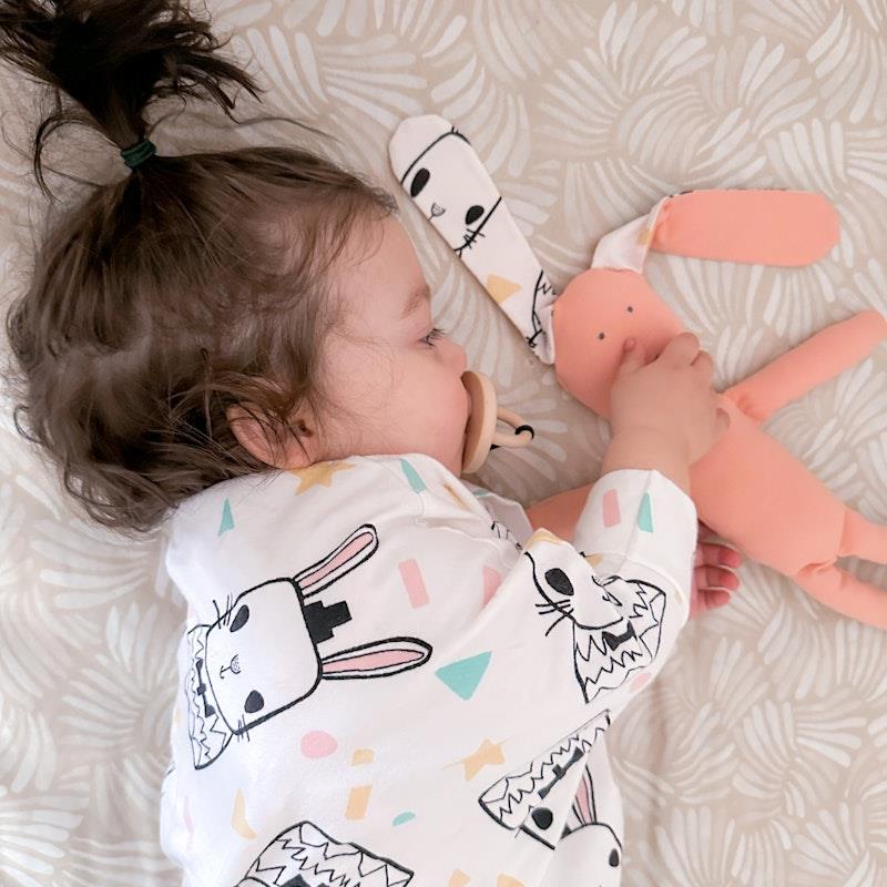 Load image into Gallery viewer, Baby Loves Sleep - Bunny Hugs Giving Doll - Peach Pink 1Piece
