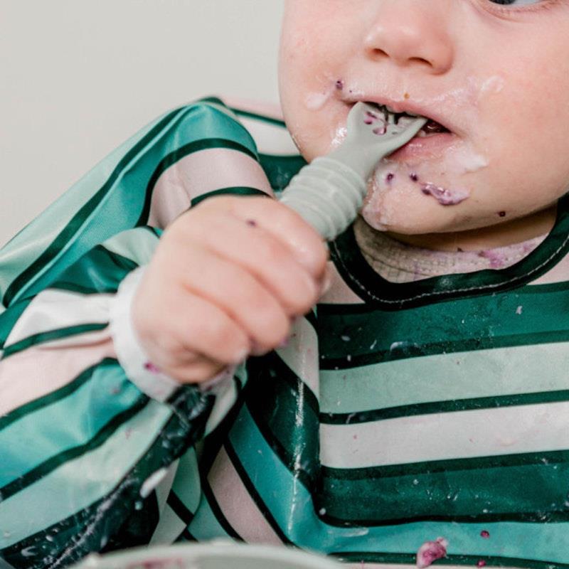 Load image into Gallery viewer, Starting Solids Australia Sticky Spoons Mint Crisp
