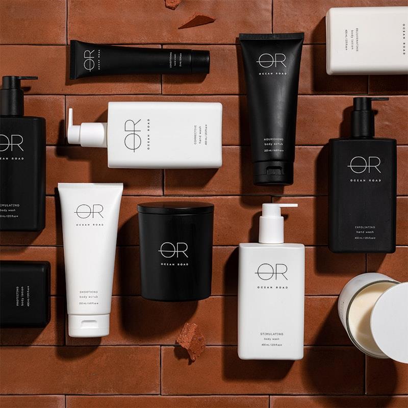 Load image into Gallery viewer, Ocean Road Black Body Lotion 400ml
