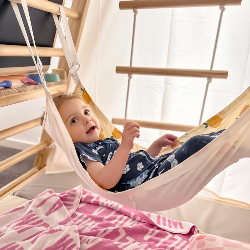 Load image into Gallery viewer, Riababy Baby Hammock Lucky Lemon
