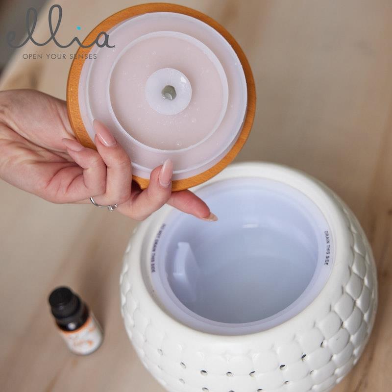 Load image into Gallery viewer, Ellia Cadence Ultrasonic WiFi Diffuser White
