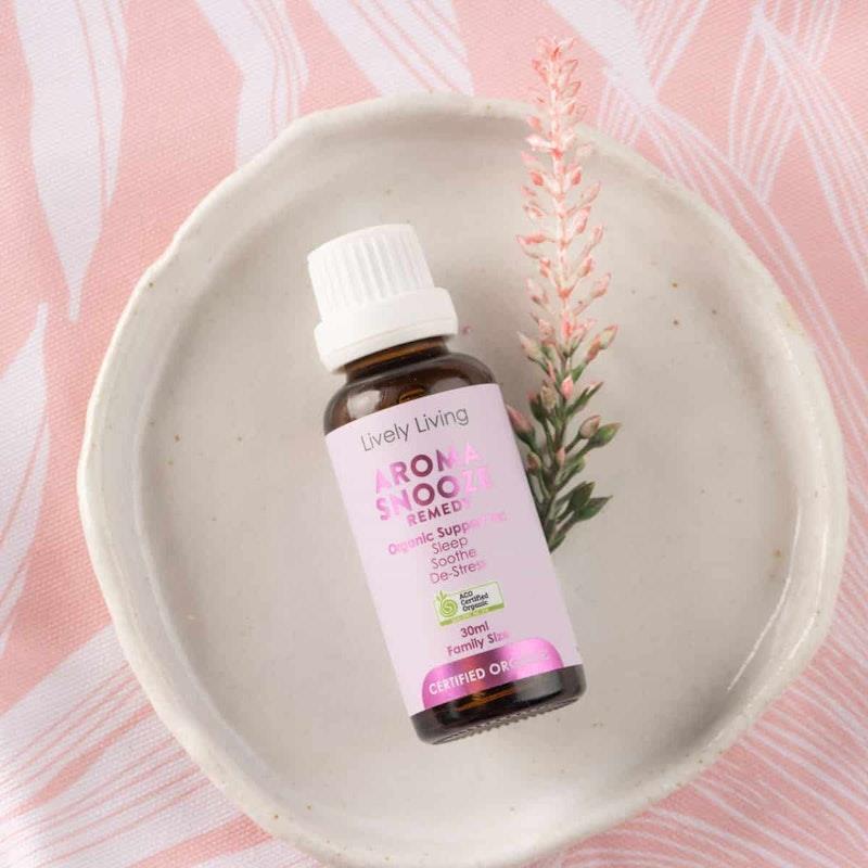 Load image into Gallery viewer, Lively Living Aroma Snooze Organic 30ml Family Size 1unit
