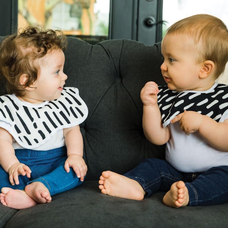 Load image into Gallery viewer, Tiny Twinkle Roundabout Bib Set of 2 Black &amp; White
