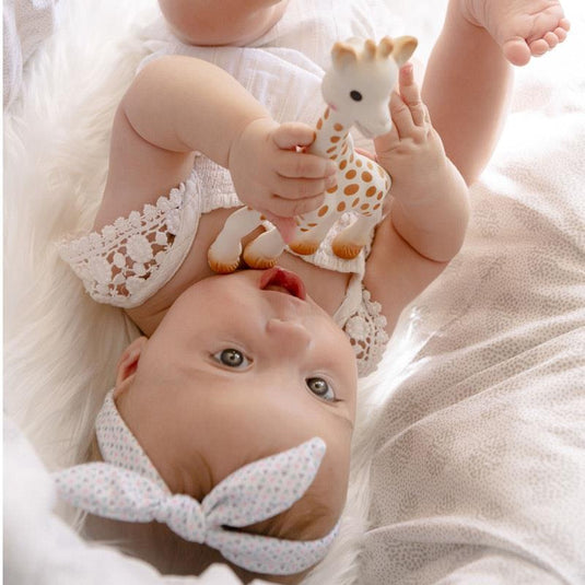 Sophie la girafe and Non Spill Cup Bundle Gift Set