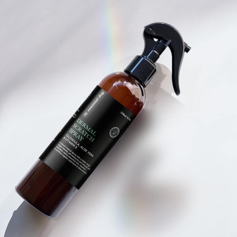 Load image into Gallery viewer, Essential Dog Dermal Scratch Spray for Dogs: Aloe Vera, Calendula &amp; Vitamin E 250ml

