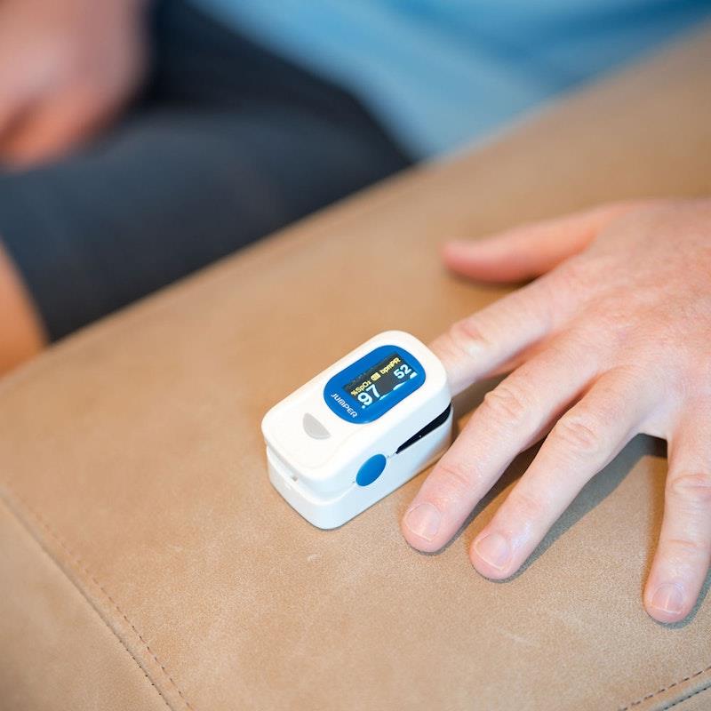 Load image into Gallery viewer, Jumper Finger Pulse Oximeter with Alarm Feature 1Unit
