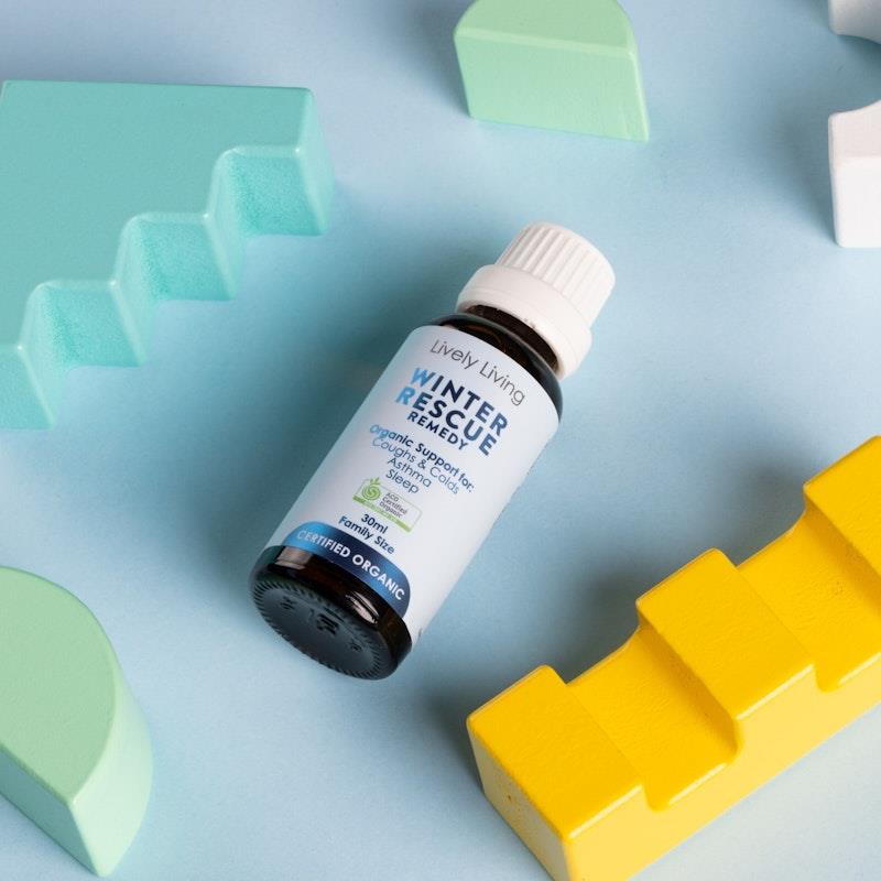 Load image into Gallery viewer, Lively Living Winter Rescue Organic 30ml Family Size 1unit
