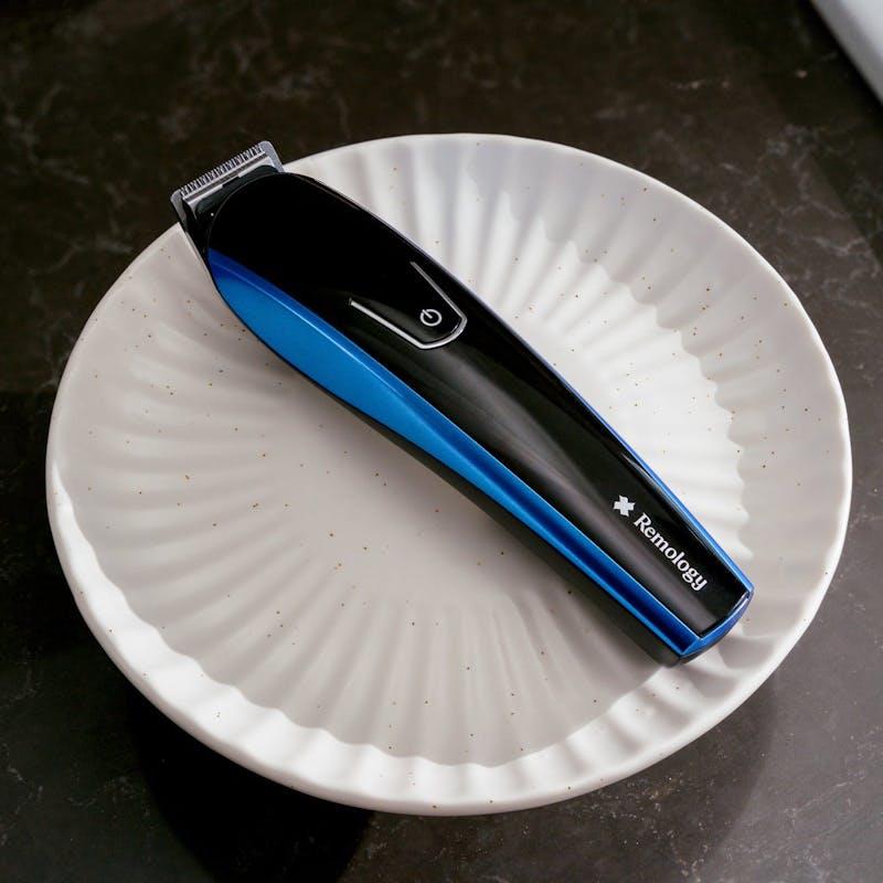 Load image into Gallery viewer, Remology 5 IN 1 Rechargeable Grooming Kit One Size
