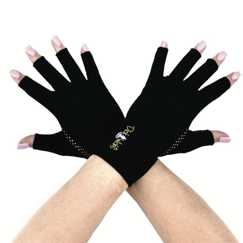 Load image into Gallery viewer, Dick Wicks Activease MAGNO-GLOVES (pair) Black MED
