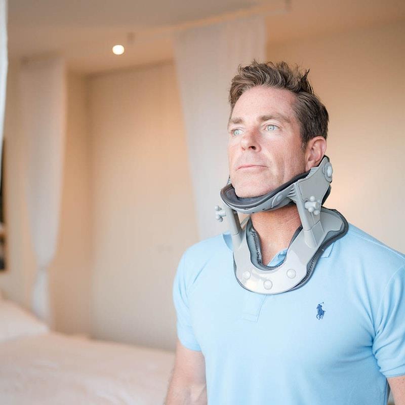 Load image into Gallery viewer, Caremax Thermal Cervical Collar Traction Brace - Adjustable with Heat Pad 1Unit
