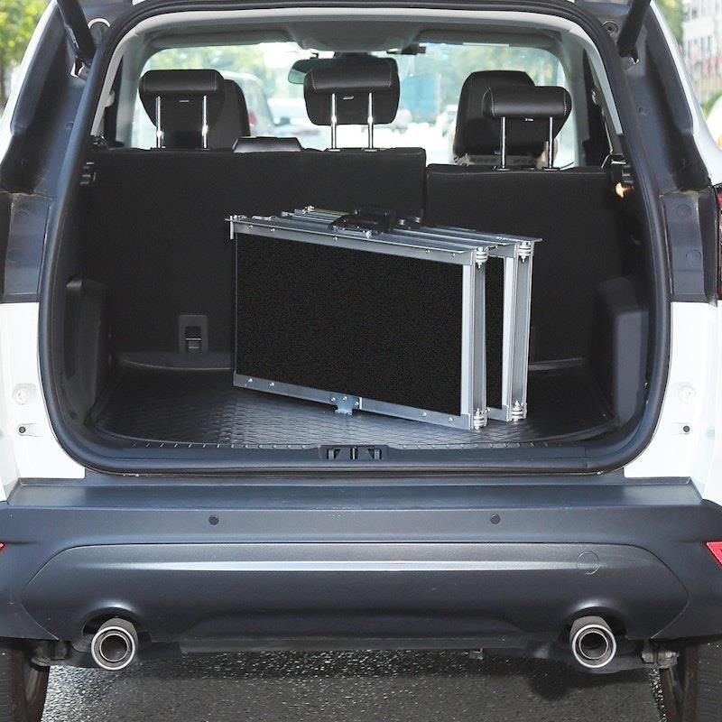Load image into Gallery viewer, Equipmed 182cm Portable Folding Aluminium Access Ramp Black
