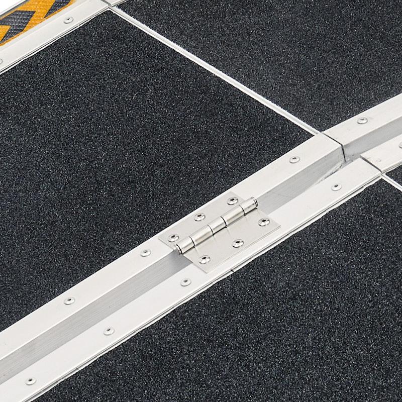 Load image into Gallery viewer, Kartrite Aluminium Portable Wheelchair Ramp High-Grip R03 5 Feet
