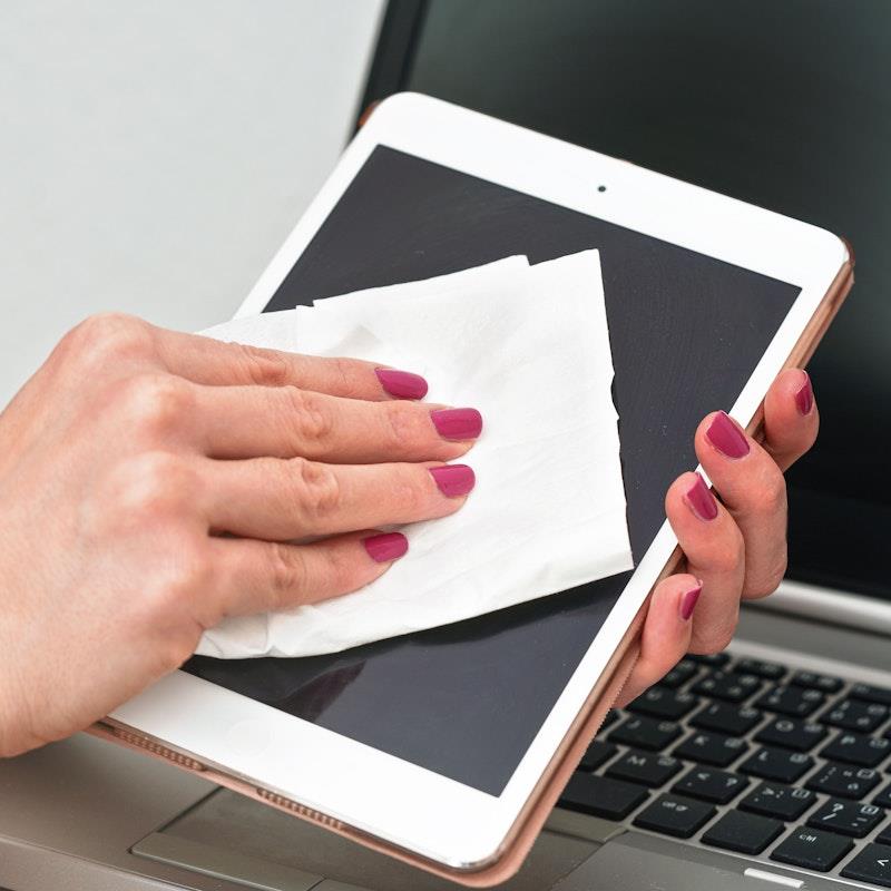 Load image into Gallery viewer, Laser Clean Anti-Bacterial Screen Wipes for Electronics 100 Pack
