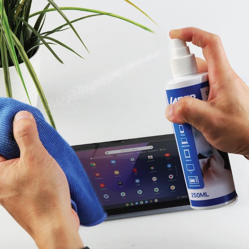 Load image into Gallery viewer, Laser Clean Range Screen Cleaning Kit with Microfibre Cloth Bundle
