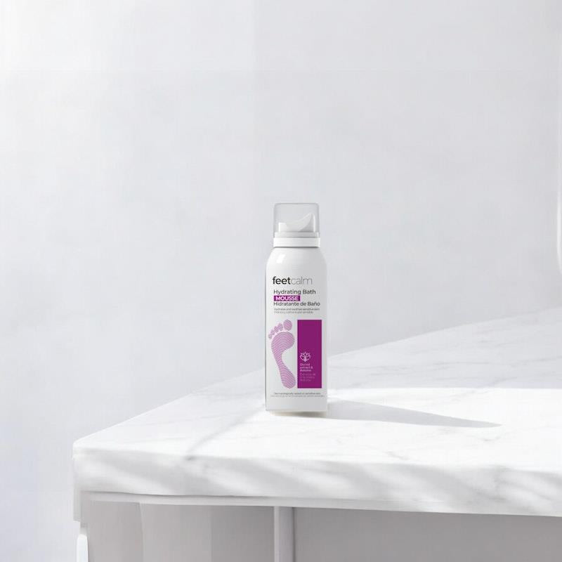 Load image into Gallery viewer, FeetCalm Hydration Bath Mouse Cleanser 125ml

